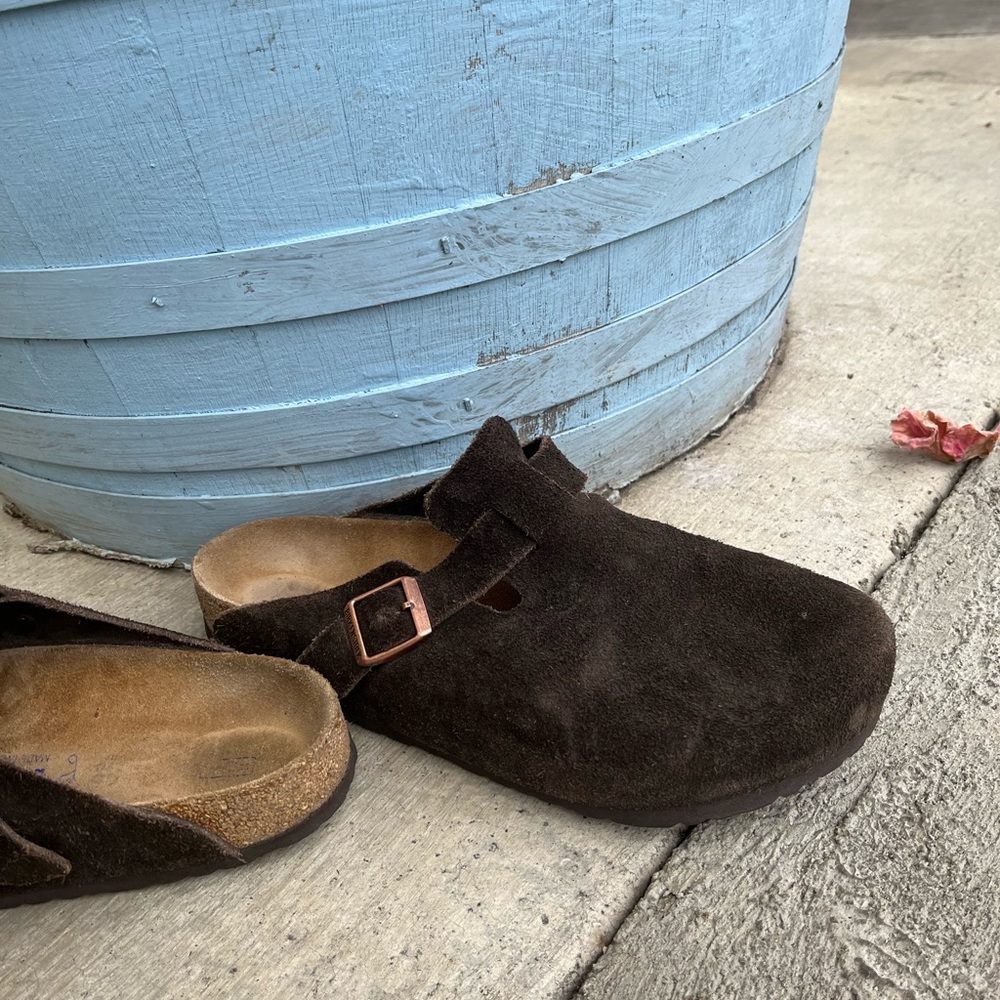 birkenstocks brown suede clogs